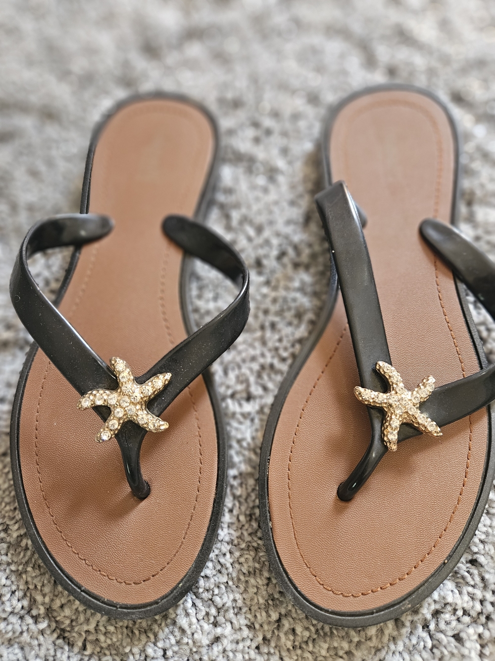 Black Starfish Thong Sandals - Women Size 8